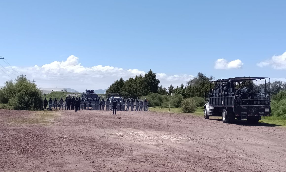 Acusan a gobiernos federal y de Puebla de usar vehículos blindados israelíes en operativo de San José Chiapa
