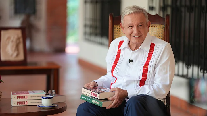 AMLO reaparece para presentar su libro Pueblo y dedica mensaje a Sheinbaum