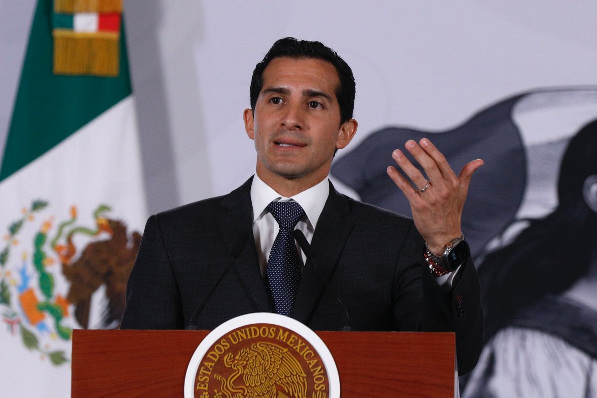 Rommel Pacheco coloca a fisioterapeuta al frente de Administración de la Conade