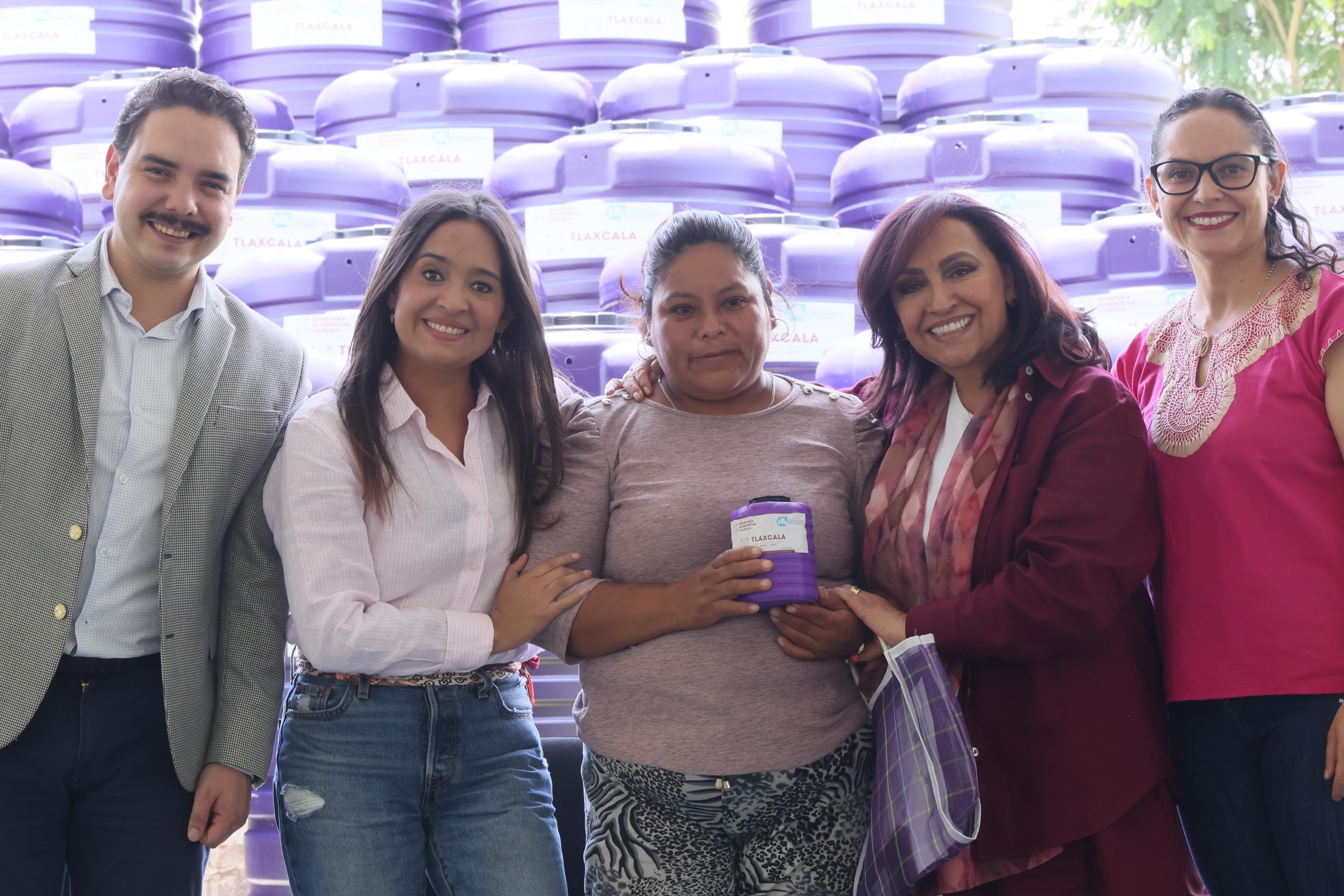Arranca entrega del programa "Tinacos para tu Vivienda" 2026 en 13 municipios de Tlaxcala