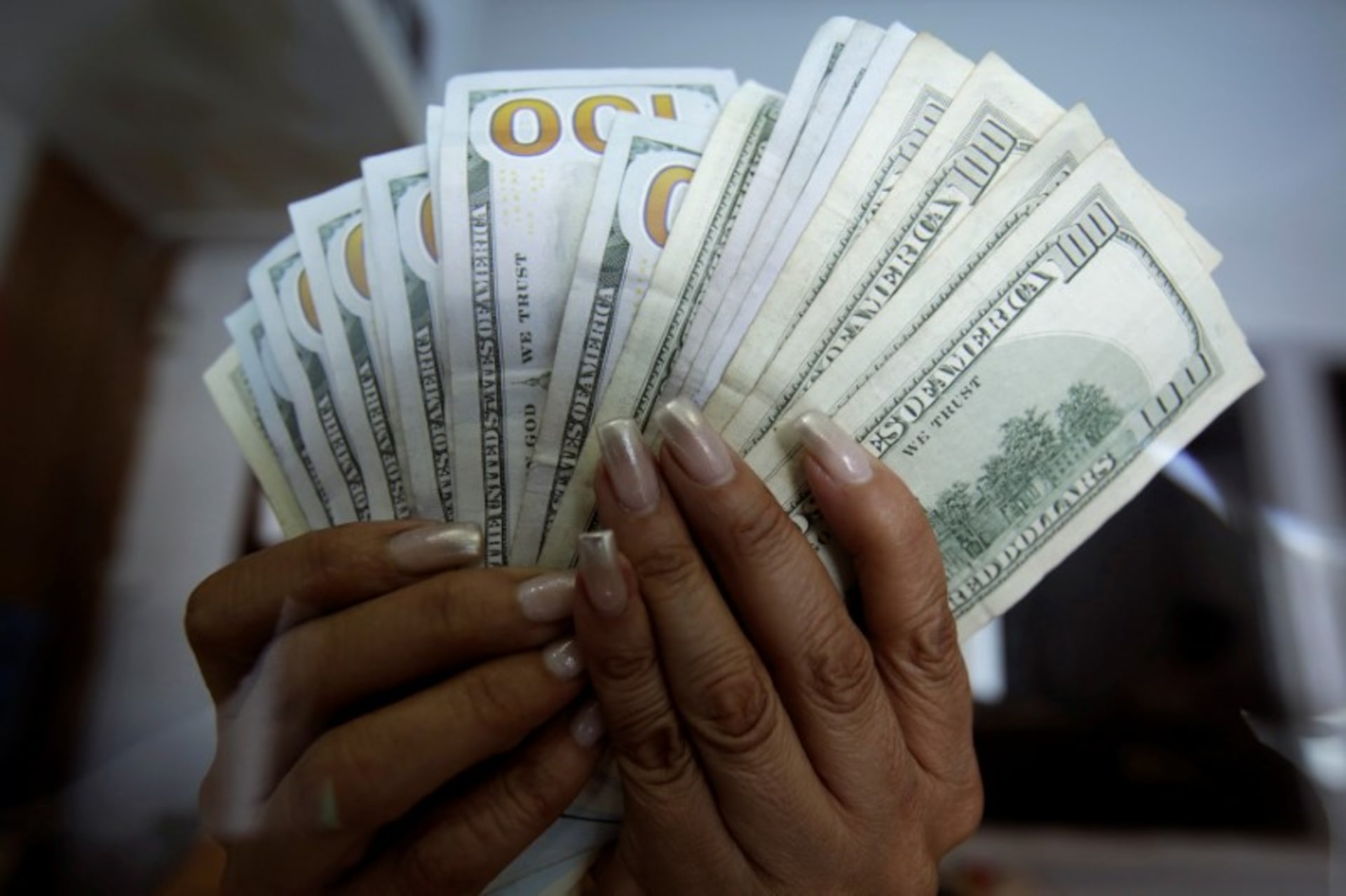 Remesas pierden más de 20% de poder adquisitivo en México, advierte Banxico