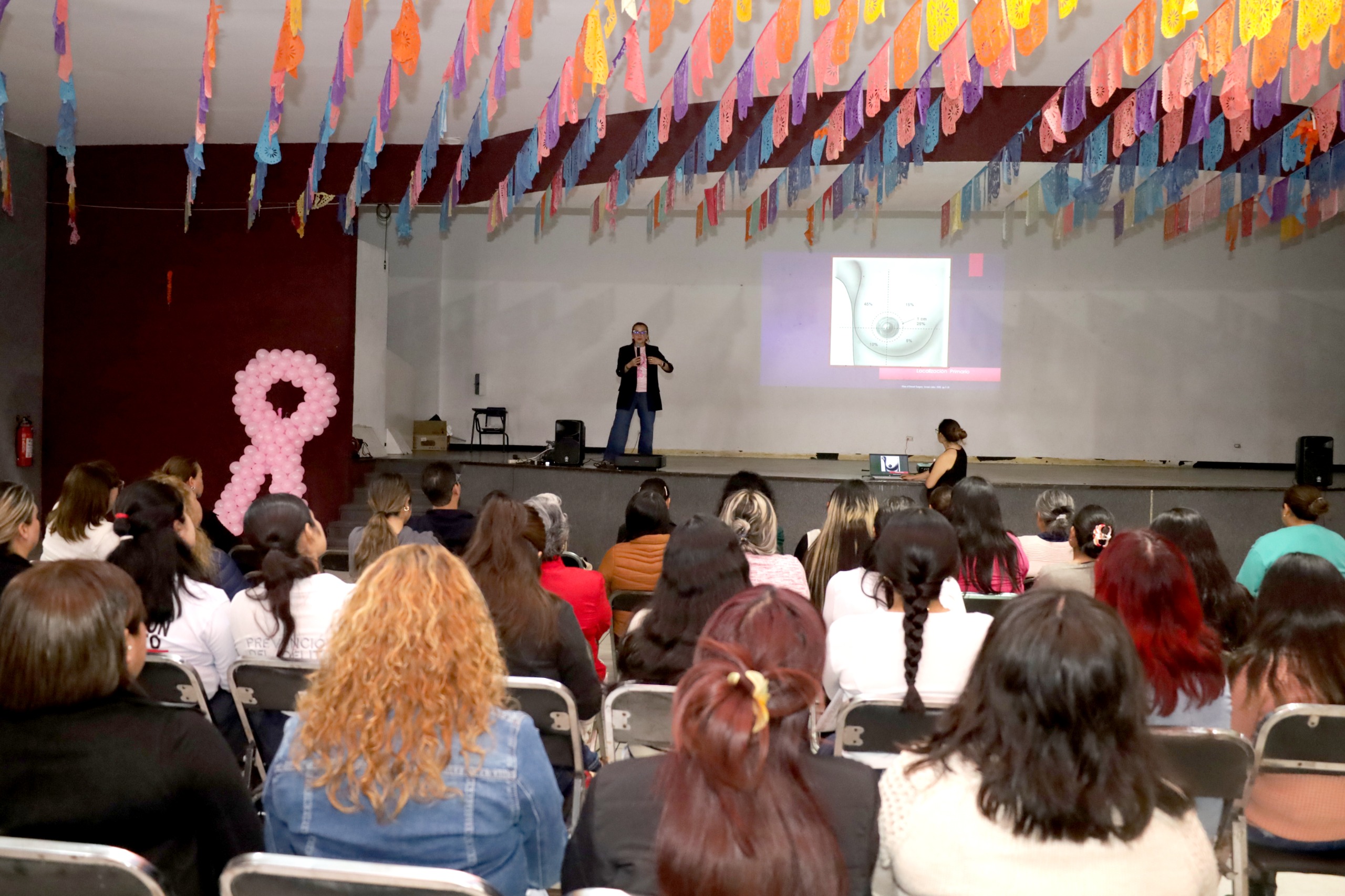 DIF Cholula realiza jornadas de detección de cáncer de mama y servicios de salud para mujeres